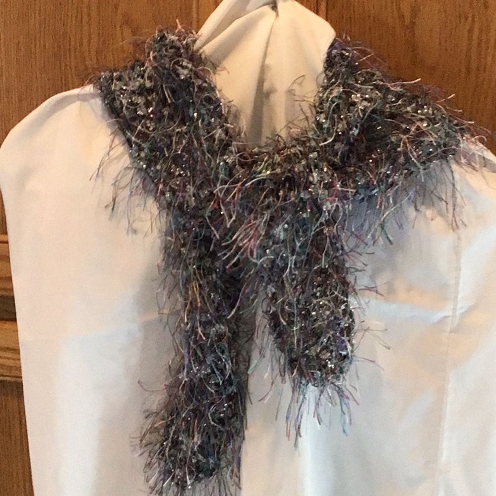 NWOT Glittery Fun Scarf